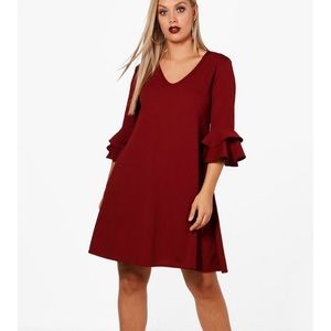 BooHoo Plus Ruffle Sleeve Shift Dress